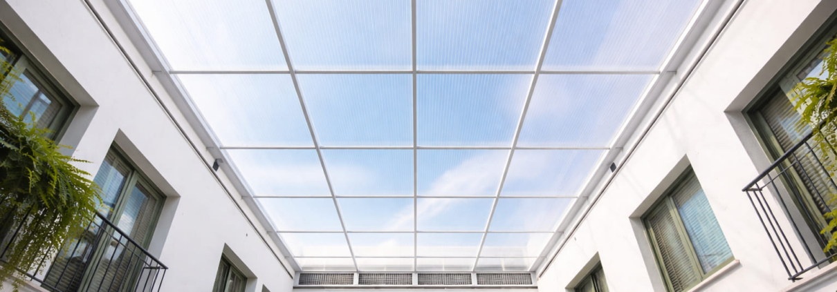 cuanto-dura-cubierta-policarbonato-vida-util